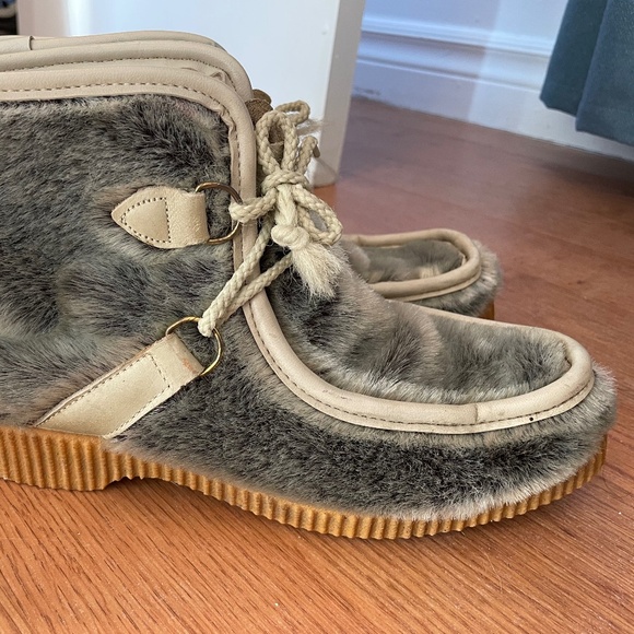 Vintage Seal Fur Boots, Size 8 - Picture 1 of 4
